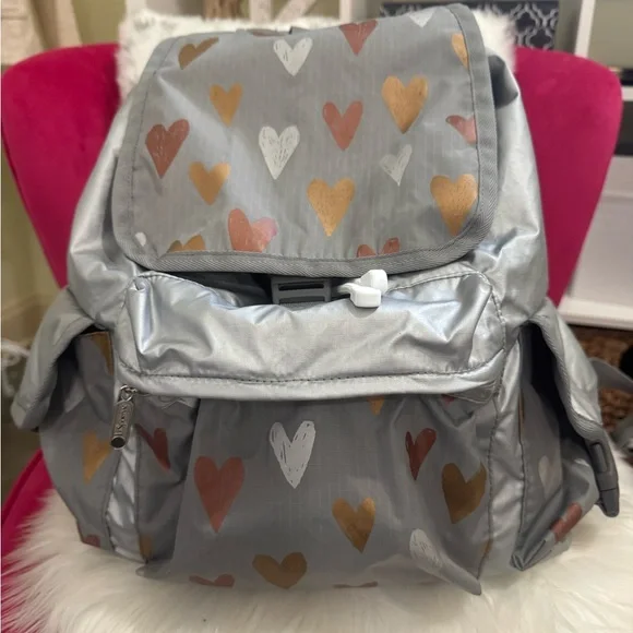 Lesportsac | Bags | Nwot Lesportsac Silvergray Voyager  display picture 2